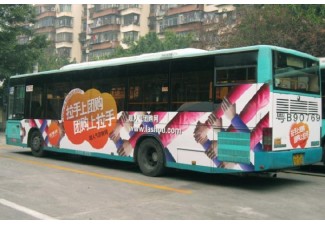 深圳公交广告公司：传递品牌声音的移动传媒