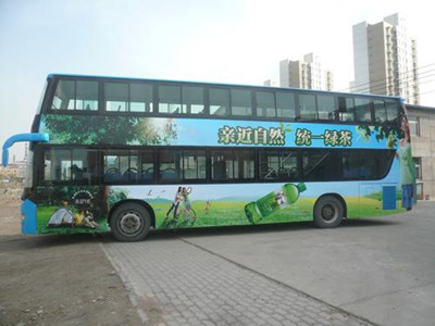 天津公交车广告